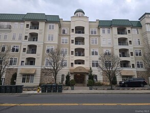 Building Photo - 410 Westchester Ave