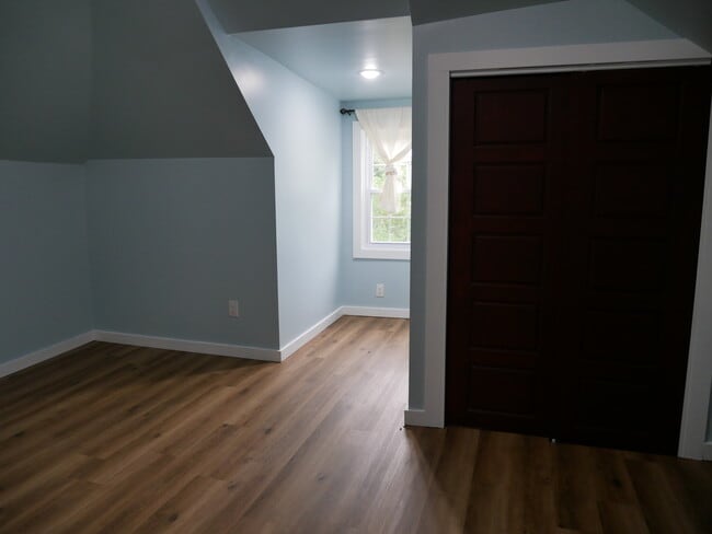 Building Photo - 208 Vineyard Rd