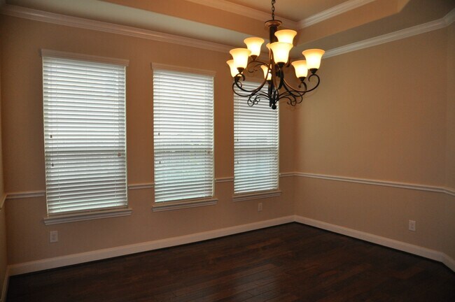 Building Photo - 27619 Lodgemist Ct