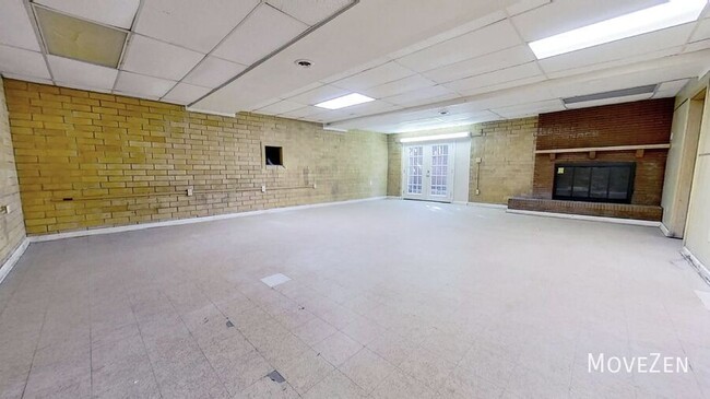 Building Photo - 4857 College Acres Dr