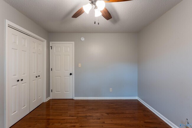 Building Photo - 104 Westminster Way