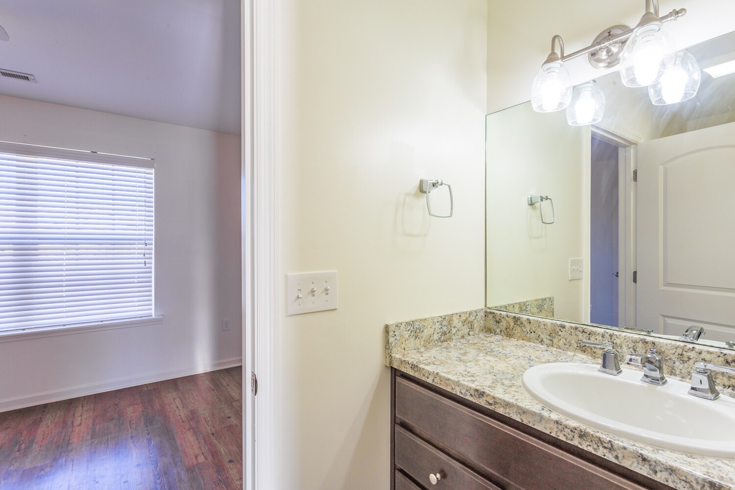 Building Photo - 270 Trunk St NE