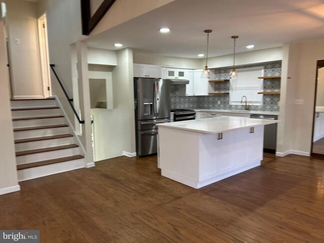 Building Photo - 1617 Bryant Rd