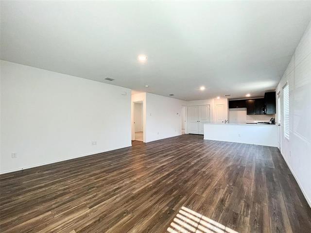 Building Photo - 7413 Jackrabbit Ave