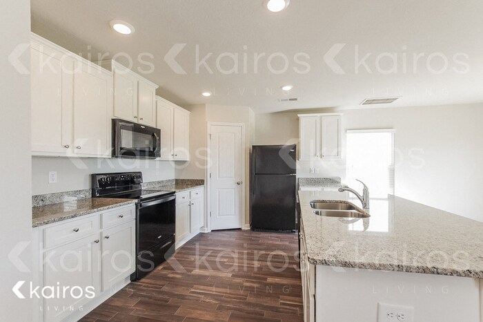 Building Photo - 1147 Mission Grass Rd