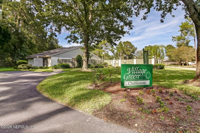 Building Photo - 7623 Baymeadows Cir W