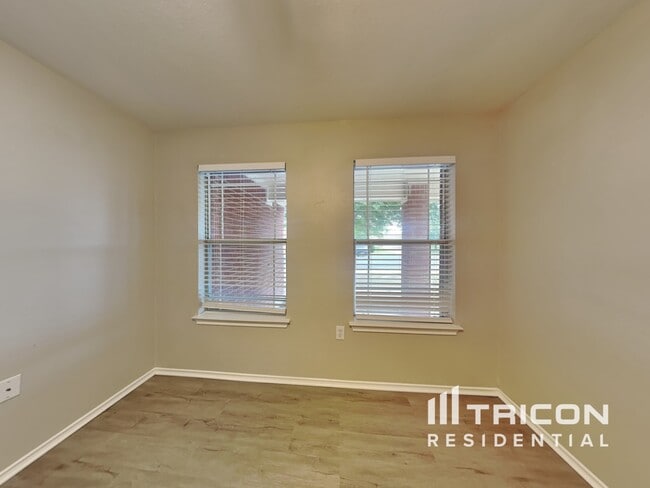 Building Photo - 12529 Sky Harbor Dr