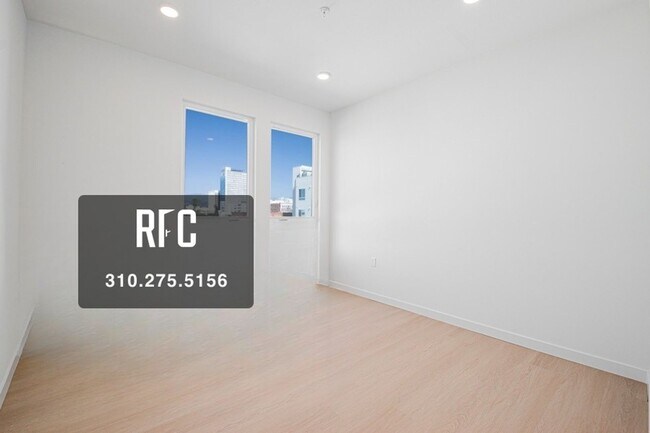 Building Photo - Welcome to the Gramercy