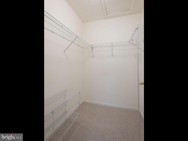 Building Photo - 913 Harbour Ridge Ln