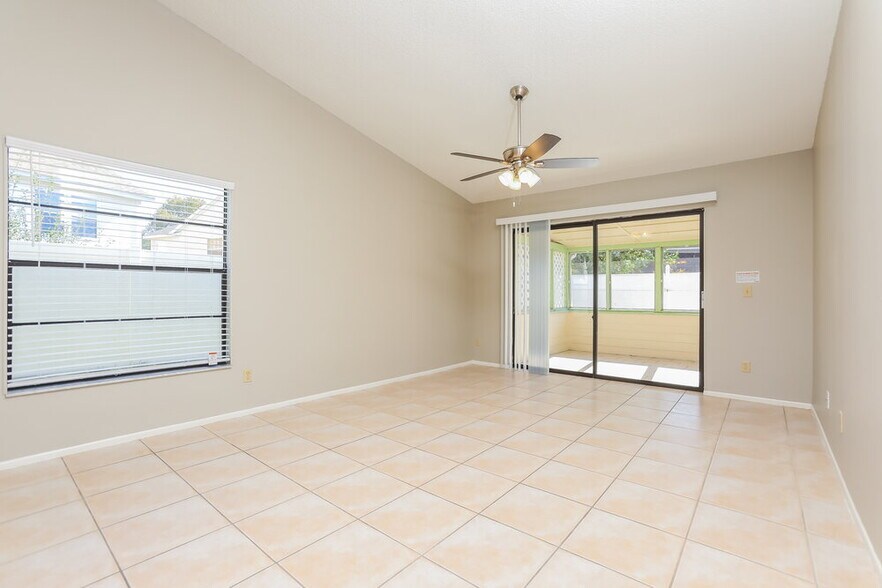 Building Photo - 797 Minerva Ln