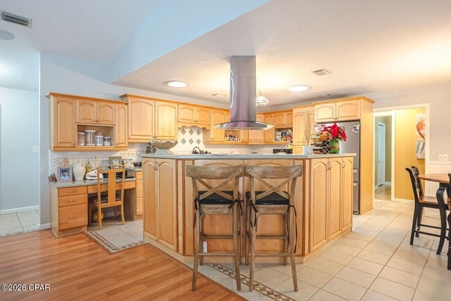 Building Photo - 6224 Seminole Dr