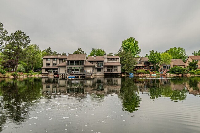Building Photo - 3BD, 2.5BA Arapahoe Lake Park Townhome Nea...