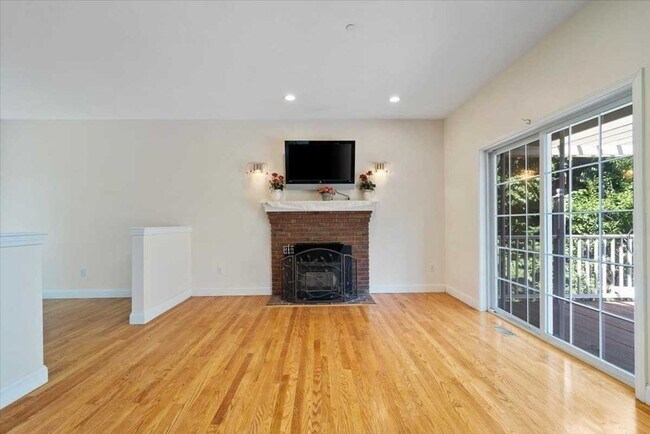 Building Photo - 89 Boulder Hill Dr