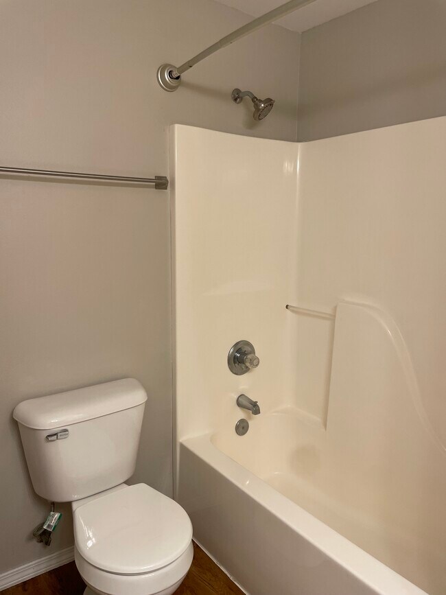 Building Photo - 4884 Thrush Ln