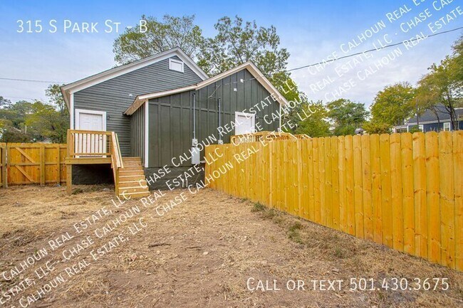 Building Photo - 315 S Park St