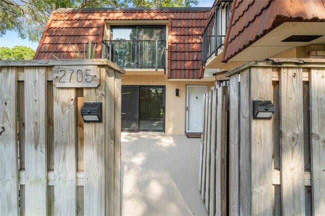 Building Photo - 2705 5th Ct