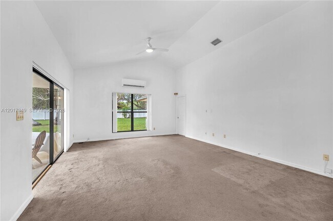 Building Photo - 10330 SW 58th Ct