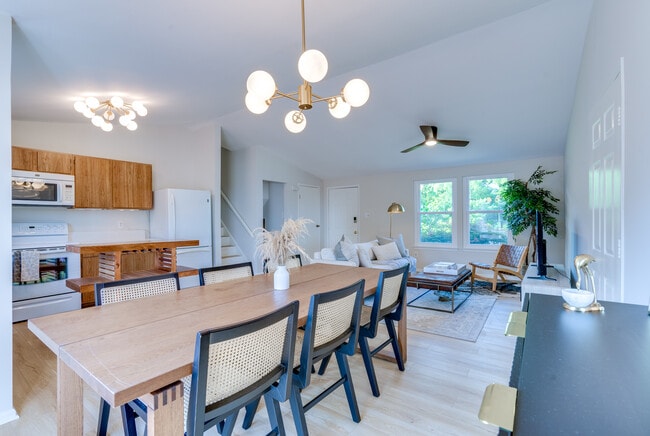 Dining Room - 5471 Braddock Ridge Dr