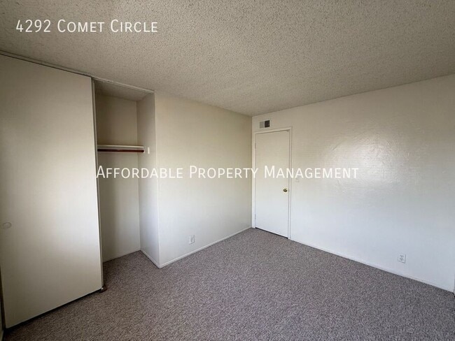 Building Photo - 4292 Comet Cir