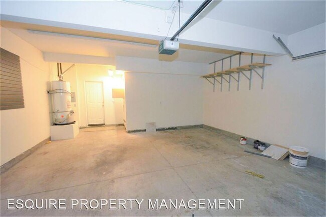 Building Photo - 4520 Calle Argolla