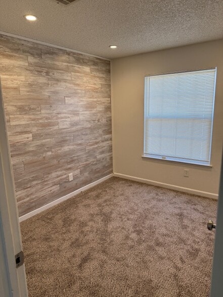 Building Photo - 2171 El Seco Way