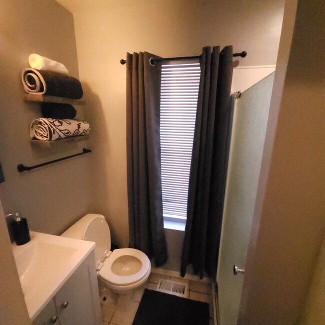 Building Photo - 510 North St