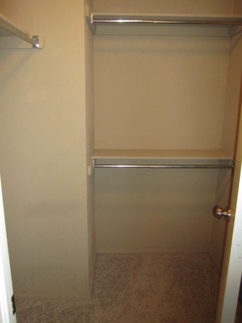 Building Photo - 425 Sterling Pointe Way
