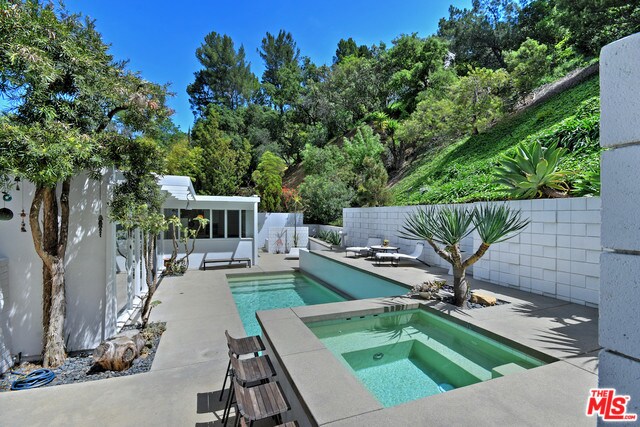 Building Photo - 3433 Shernoll Pl