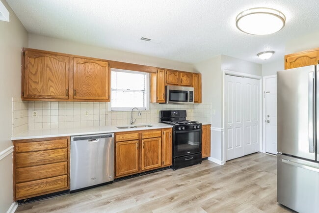 Building Photo - 4107 Regency Dr