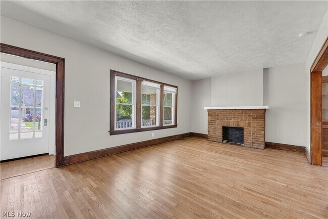 Building Photo - 4700 Rockwood Rd