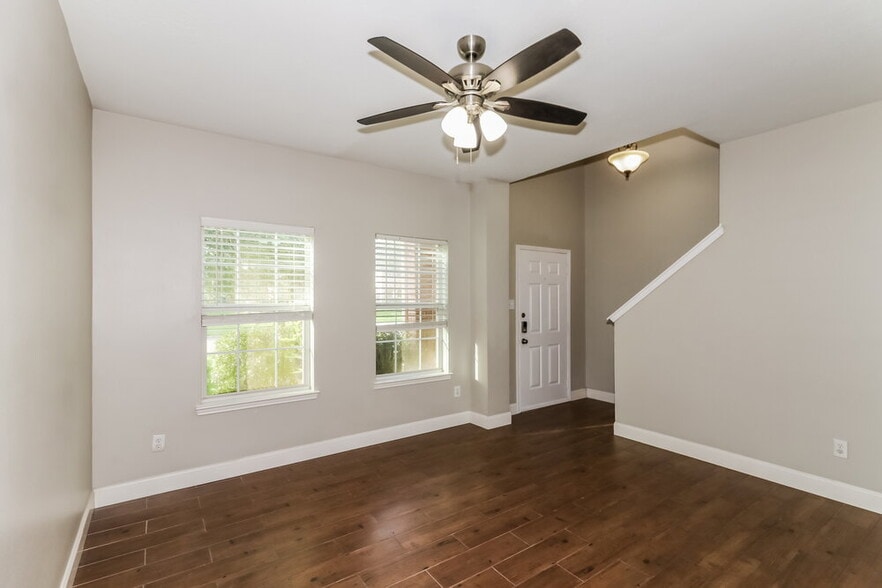 Building Photo - 2523 Flycatcher Cove Dr