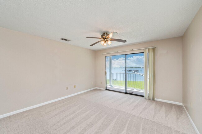 Building Photo - 1691 US-98