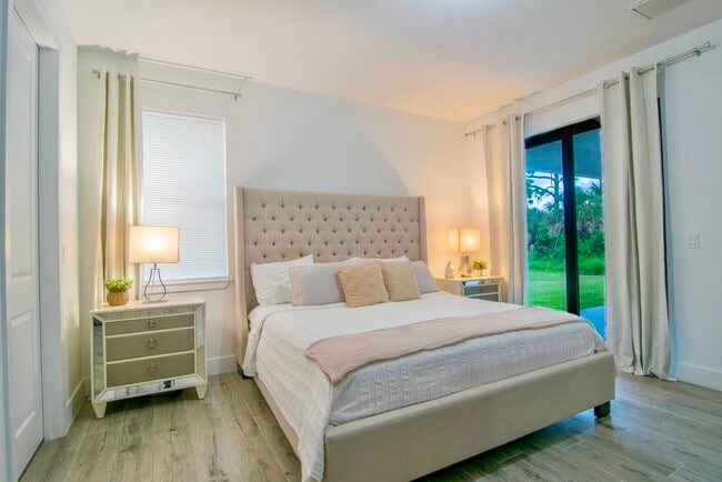 Building Photo - 15245 Brainbridge Cir