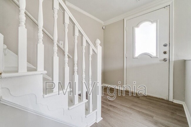 Building Photo - 1151 Hillock Crossing