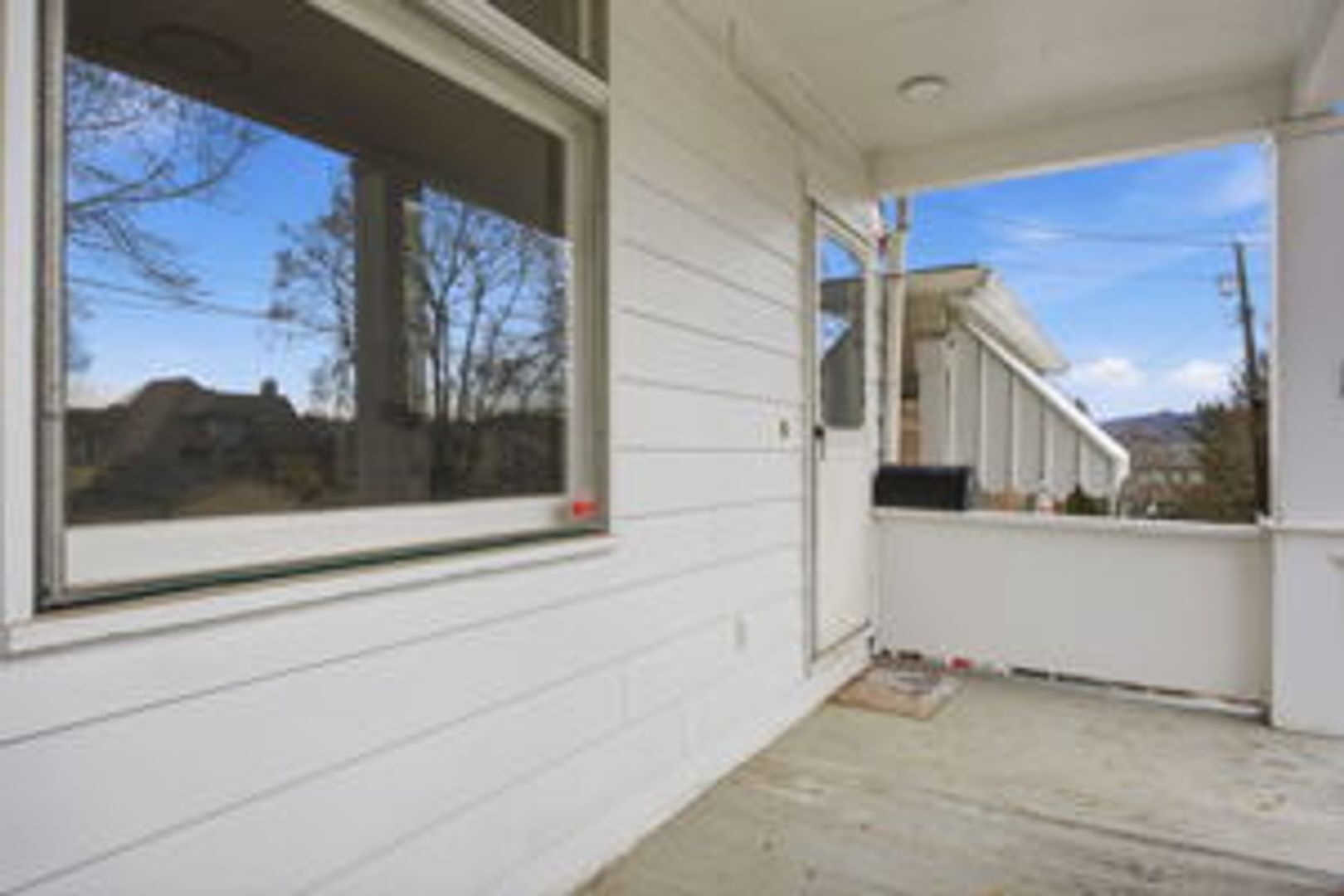 Building Photo - 312 Midland Ave