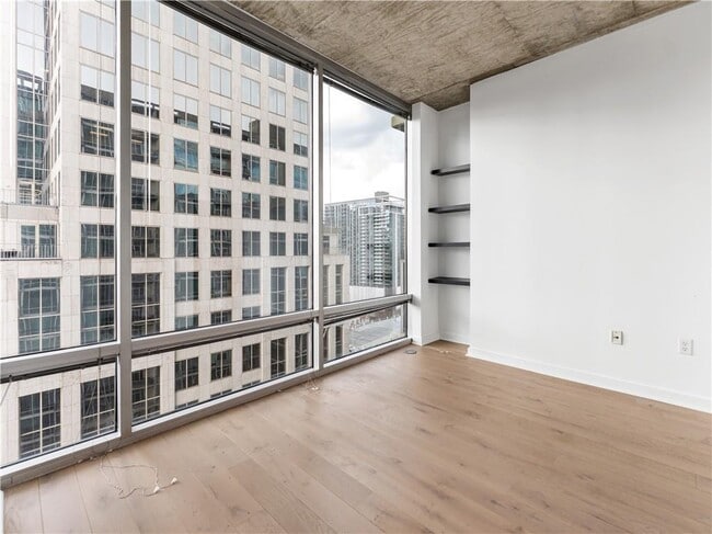 Building Photo - 943 Peachtree St NE