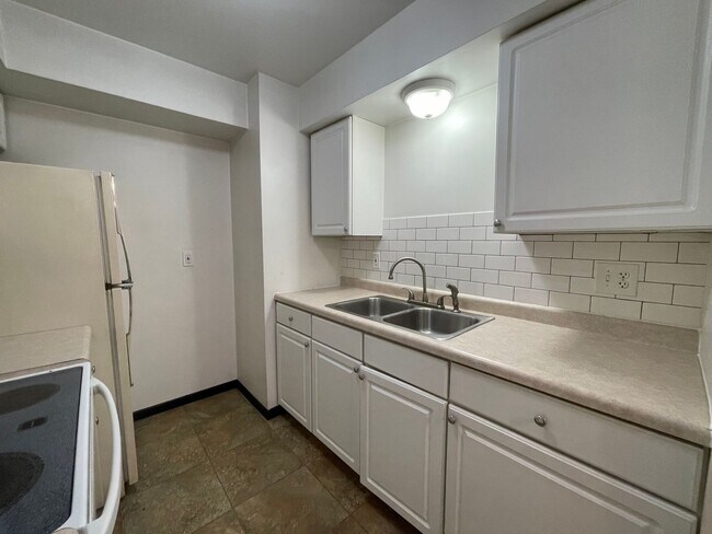 Building Photo - 20 Yawkey Ave