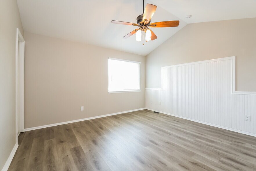 Building Photo - 12158 Hudson Ct