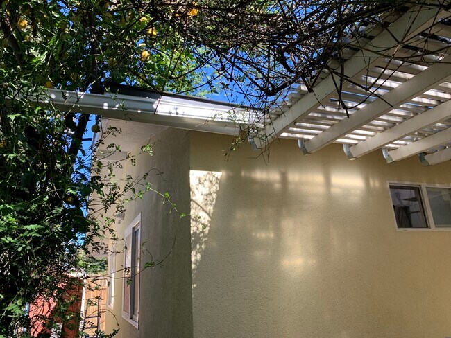 Building Photo - 17351 Bullock St