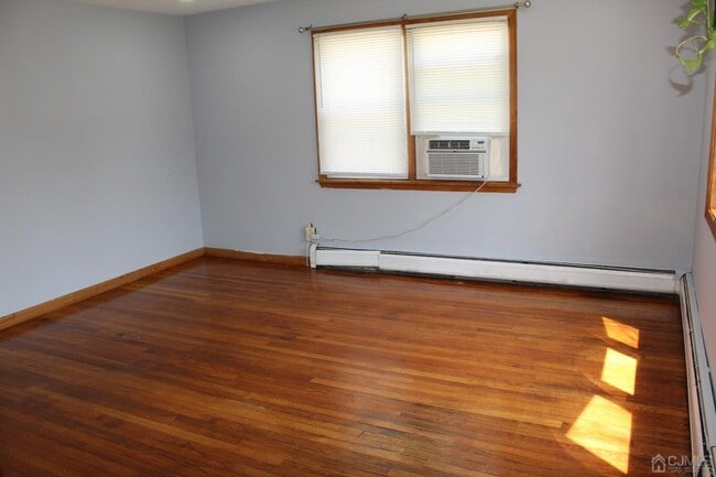 Building Photo - 185 Ridgeley Ave