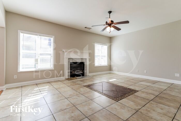 Building Photo - 455 Cooper Cir