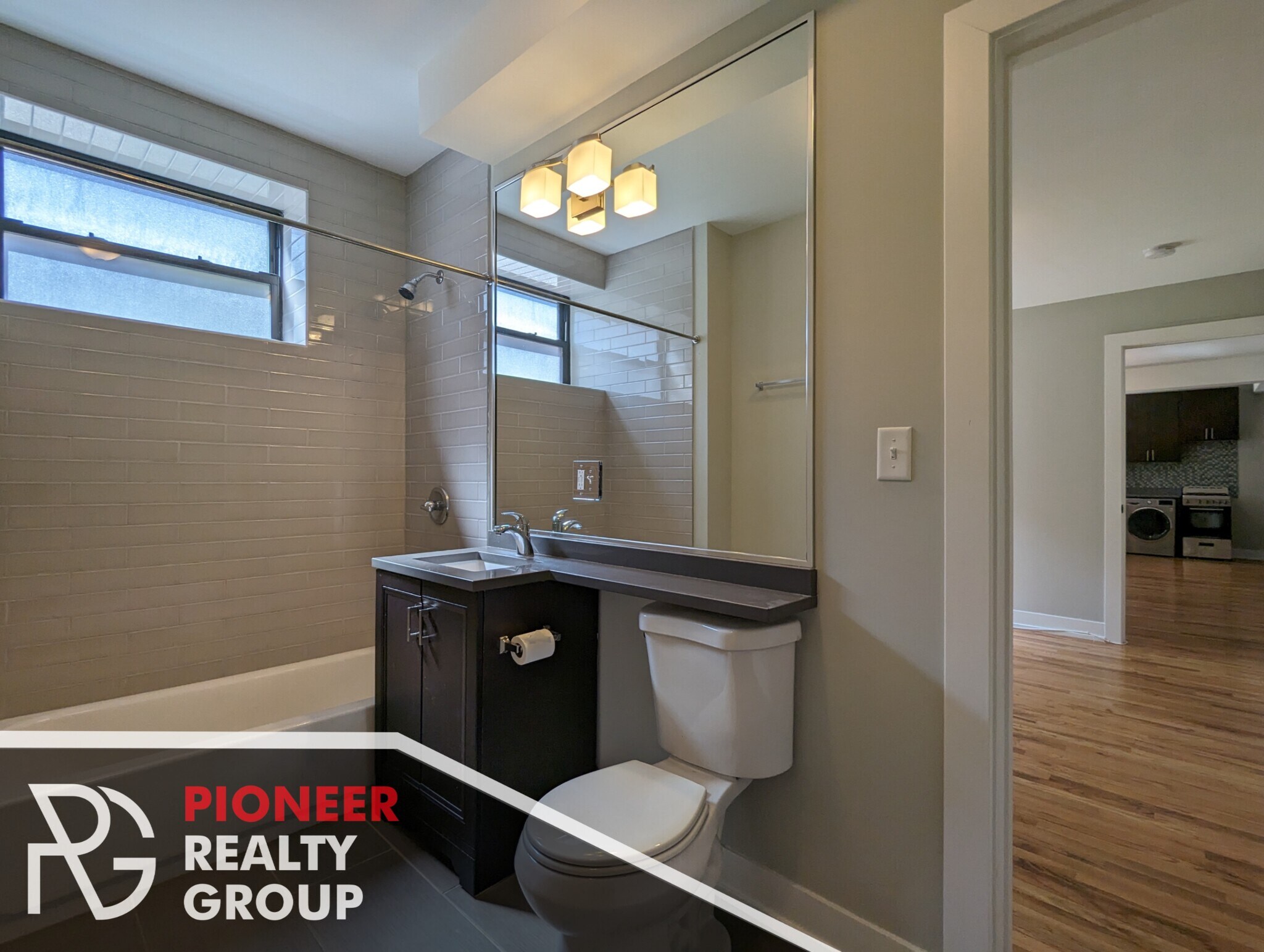 Building Photo - 2822 N Mildred Ave