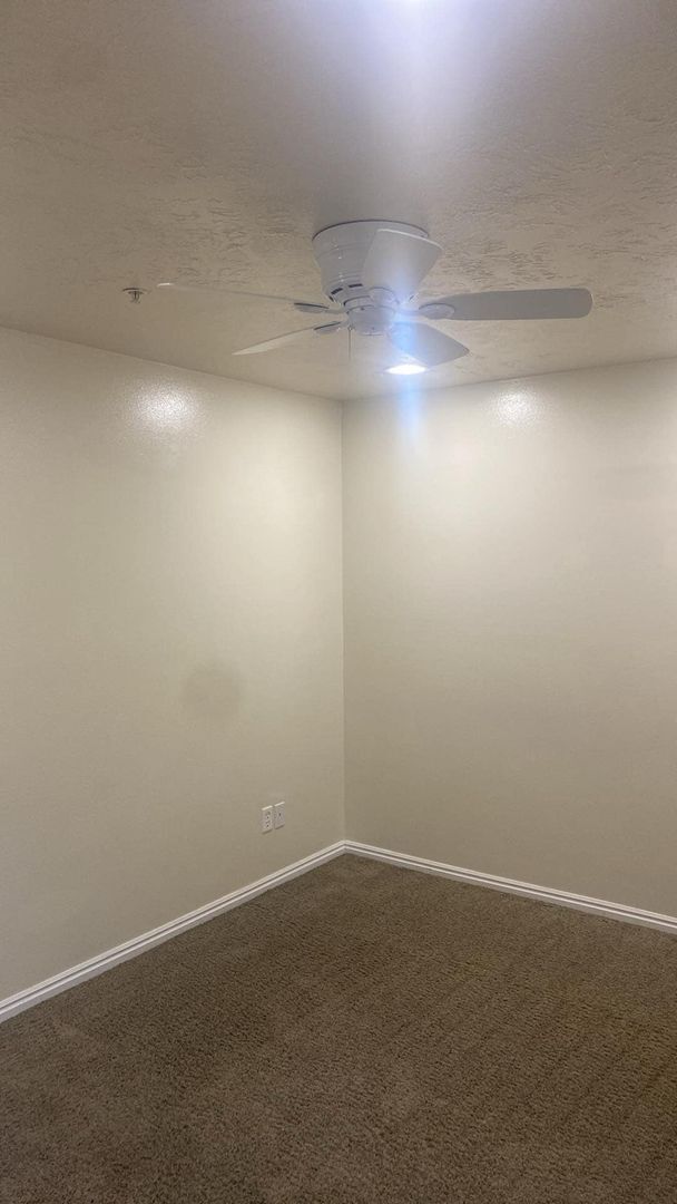 Building Photo - IN UNIT LUANDRY. One Bedroom near Utah Valley Hospital, Provo Recreation Center, and BYU!