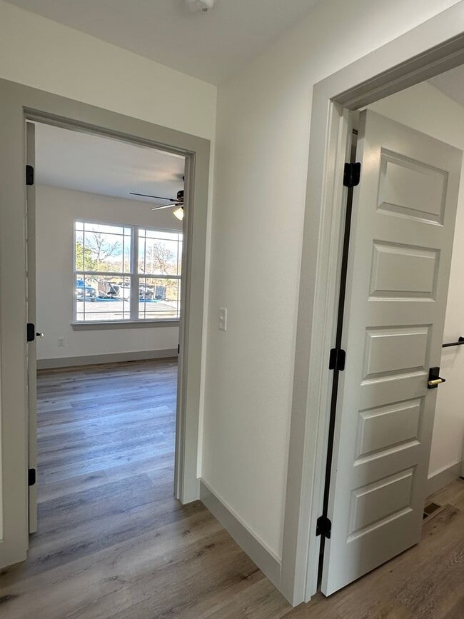 Building Photo - NEW CONSTRUCTION 5 Bed 3 Bath w/ Walk Out Basement Waynesville School District