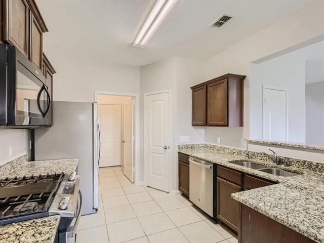 Building Photo - 4315 Elderberry St