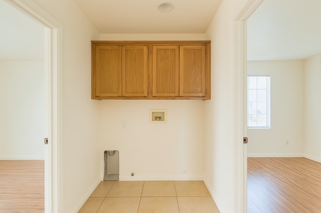 Building Photo - 3431 W 67th St