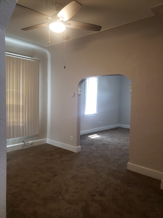 Building Photo - 11384 Nagel St