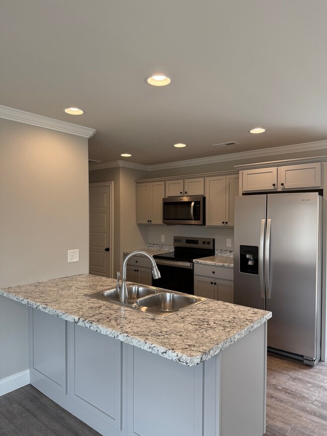 Building Photo - 2624 Parkers Mdw Ln