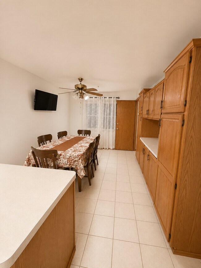 Building Photo - 3421 N Oketo Ave