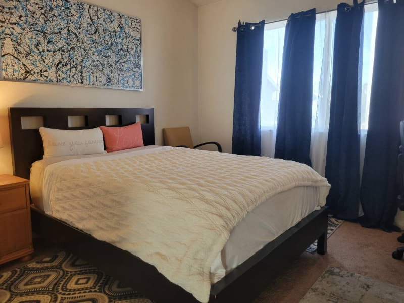 Building Photo - 2121 Dufour Ave